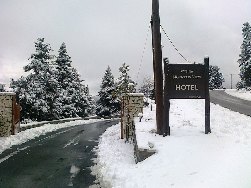hotel_in_snow2